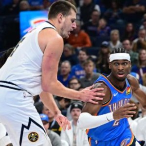 pg电子官网入口-NBA后半程故事线：MVP花落谁家 湖勇决战附加赛？