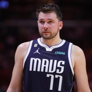 免费pg电子试玩游戏-东契奇：希望欧文能留下 我们合适只是需要时间